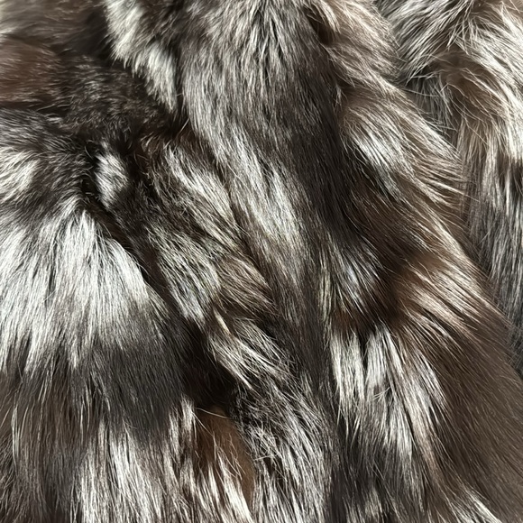 Vince silver fox fur vest sz small S - Picture 6 of 8